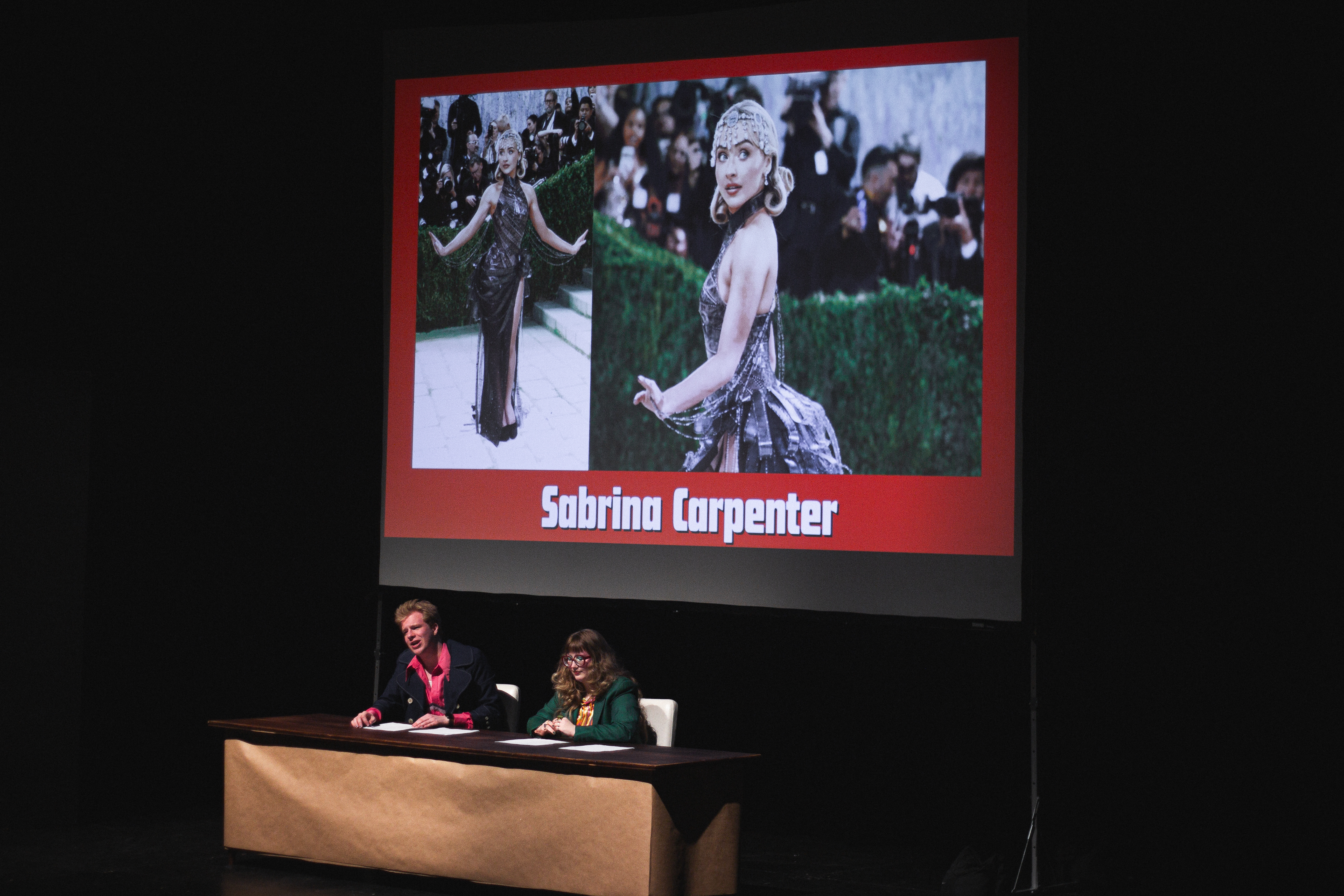 Show photo 13