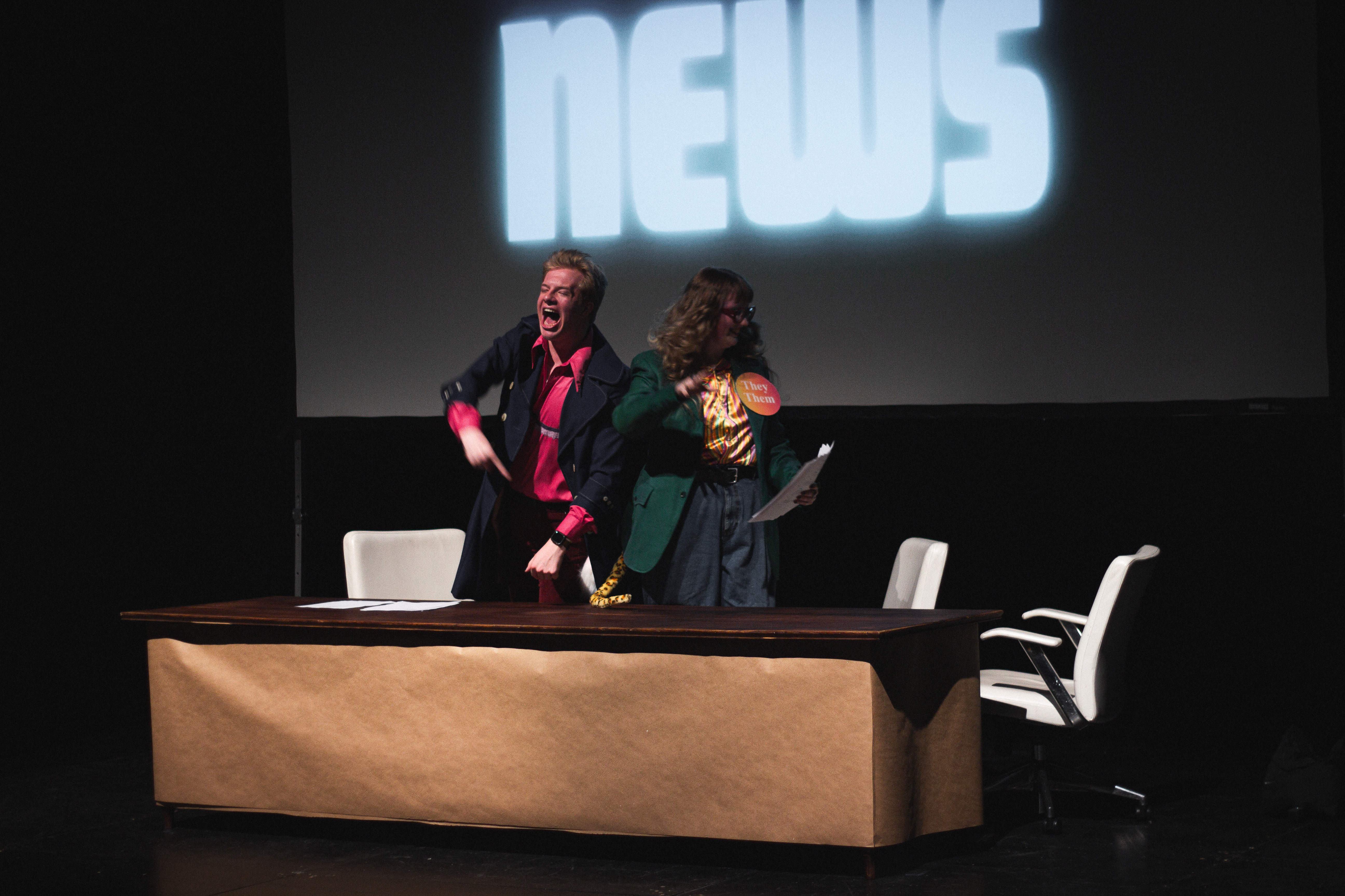 Show photo 15